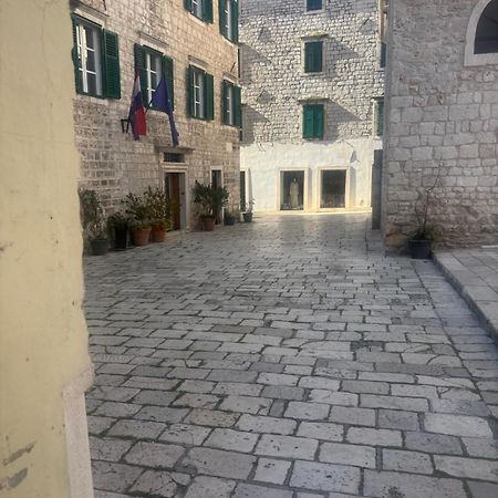 Old Town Apartment シベニク エクステリア 写真