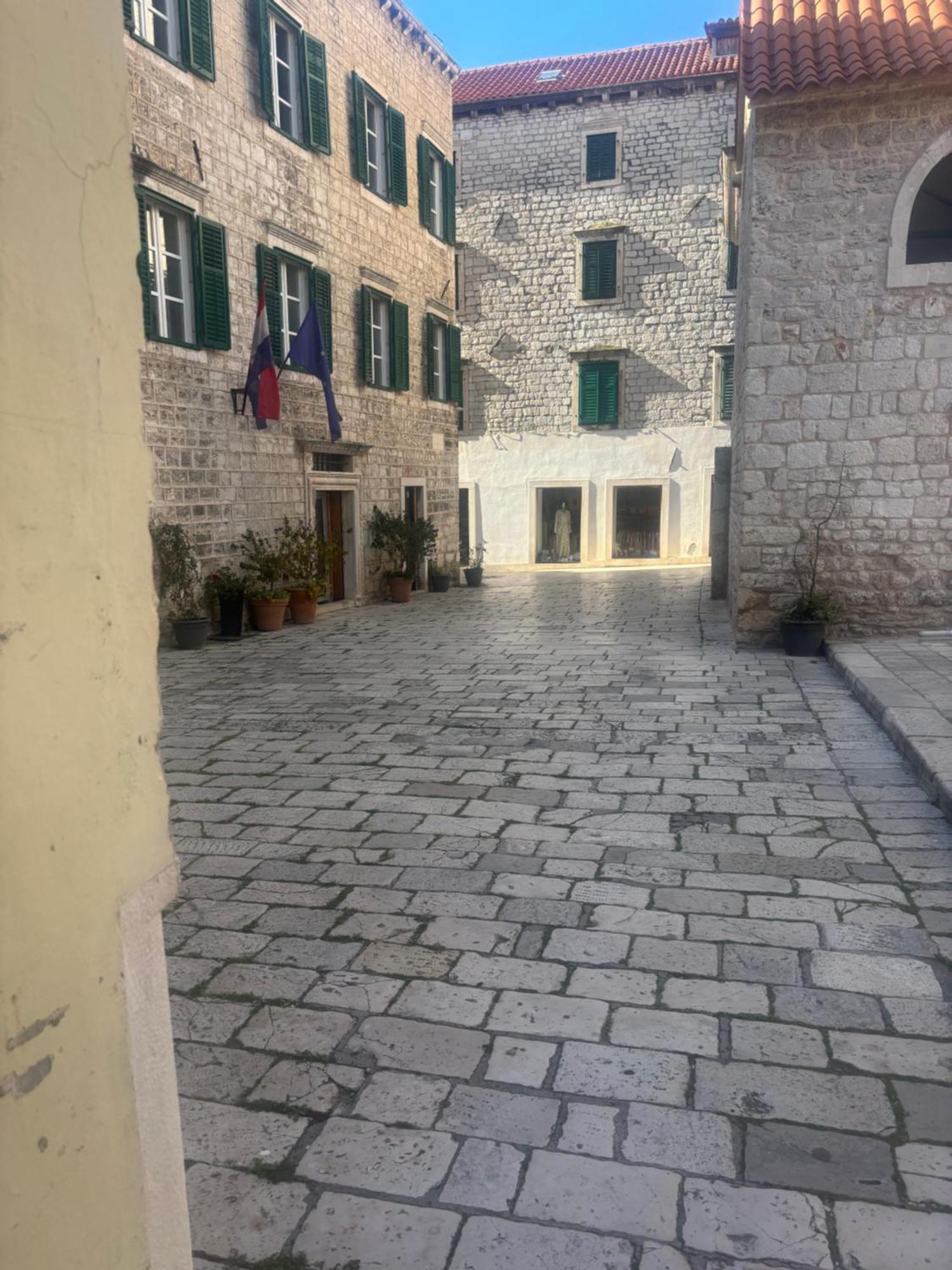 Old Town Apartment シベニク エクステリア 写真